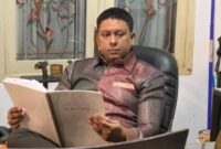 PROFIL. Zamrud Khan, tokoh hukum dan aktivis di Kabupaten Sumenep, yang mengkritik keterbukaan manajemen RS BHC Sumenep serta mempertanyakan penanganan medis dalam kasus kematian Moh. Firman Ramadhani. (Istimewa/Redaksi BBI/Sumenep)