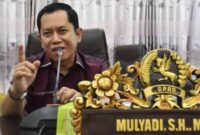 PROFIL. Ketua Komisi IV DPRD Kabupaten Sumenep, Mulyadi, menjadi sorotan setelah menyatakan akan memanggil Direktur RS BHC Sumenep dan Kepala Dinkes P2KB Sumenep untuk meminta penjelasan terkait kasus kematian pasien BPJS, Moh. Firman Ramadhani. (Istimewa/Redaksi BBI/Sumenep)